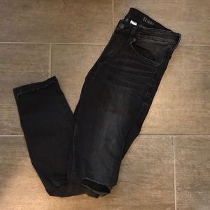 Men’s HM Skinny Jeans With Rip at Knees